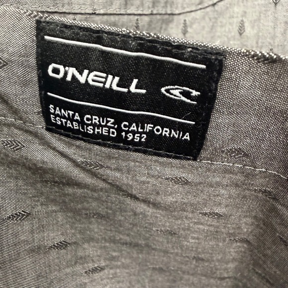 O'Neill Mens Boarderline Short Sleeve Button Up Shirt Gray Tailored Fit - Picture 5 of 8